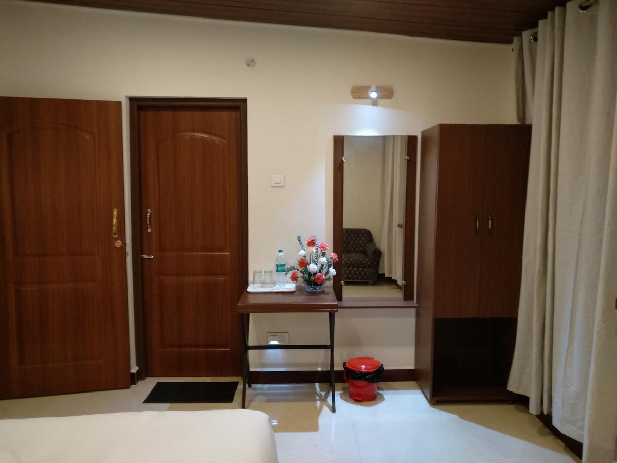 Olives Pleasant Stays Утакаманд Экстерьер фото